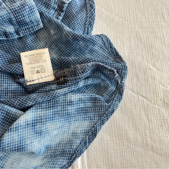 Cloth & Stone Bleach Wash Chambray Button Down Sleeveless Tank Shirt Med (ff) - Picture 13 of 13